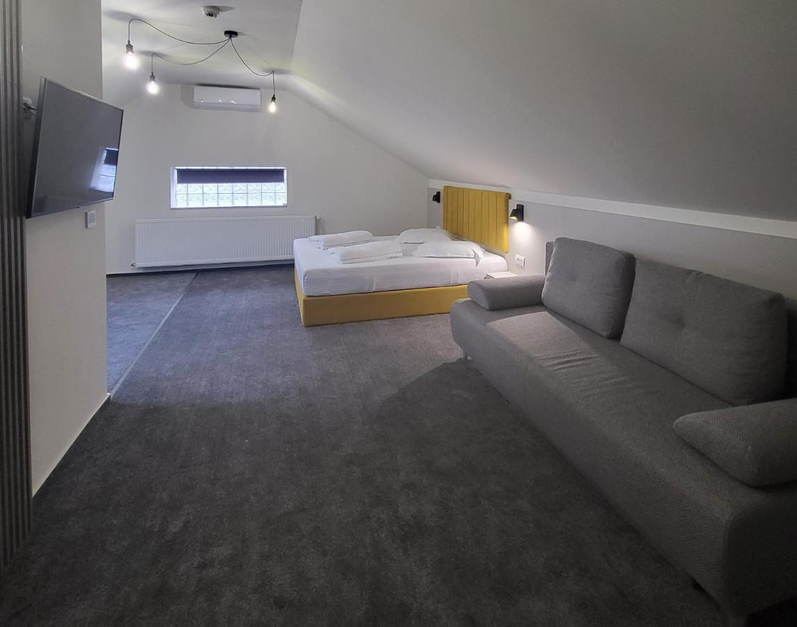 Xo Residence Arad Eksteriør bilde