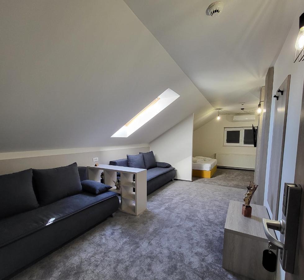Xo Residence Arad Eksteriør bilde