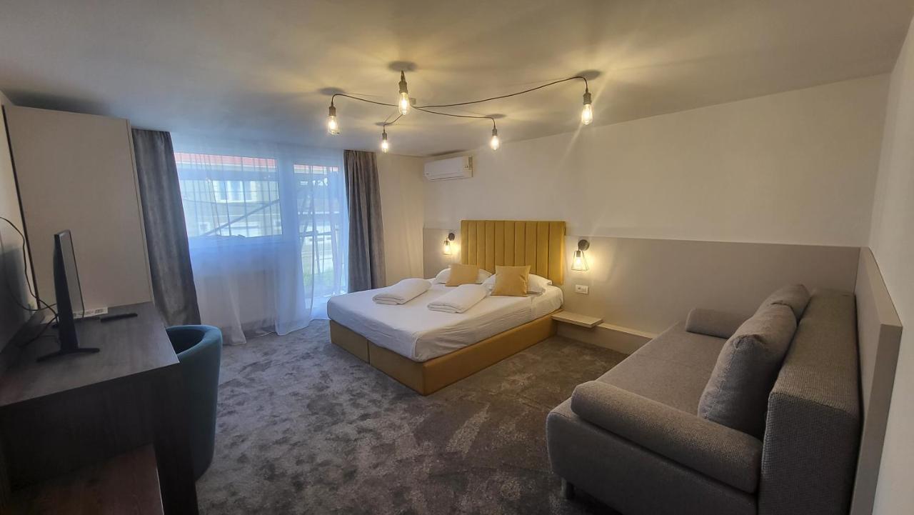 Xo Residence Arad Eksteriør bilde